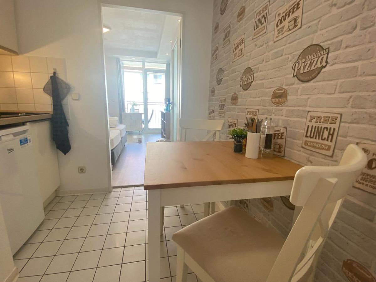 Charming Apartment - Balcony - Wifi - Kitchen Magdeburg Exterior photo